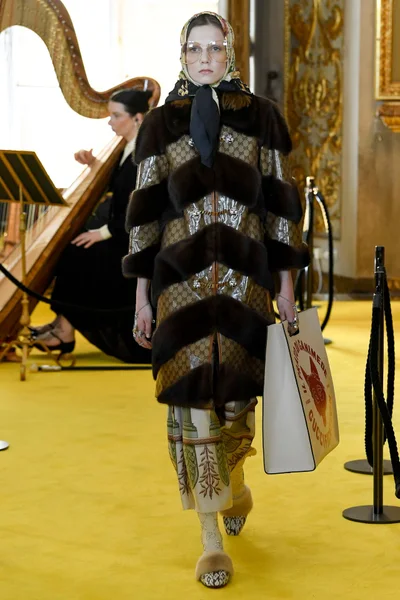 Look 82